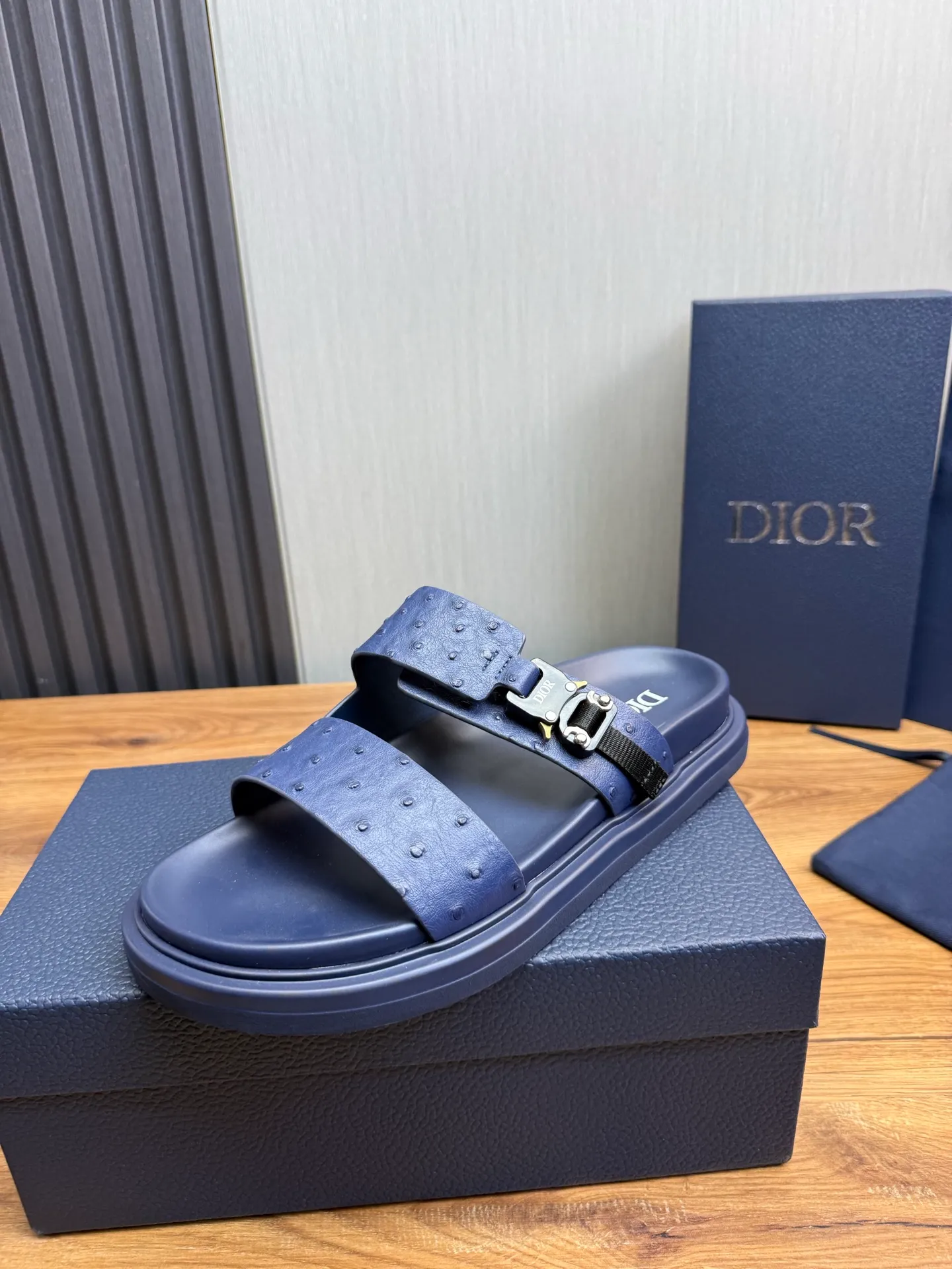 Men's shoes 300💰 Dior. Men's slippers🩴 Official website 1:1 production 38-45 size 45 46 🉑️Customized original material shipped✅